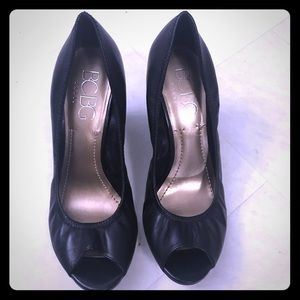 BCBG wedge. Never worn. Size 9.